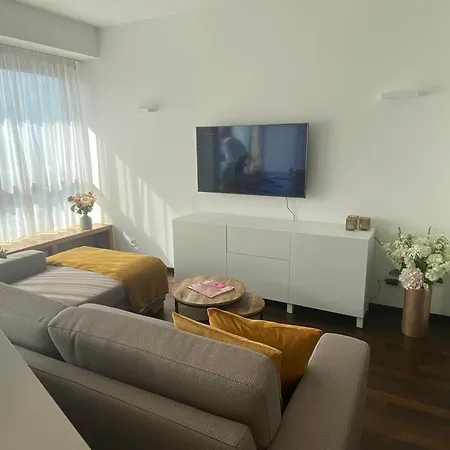 Luxurious Apartment In High Class Building Kranhaus In Colonia Exterior foto