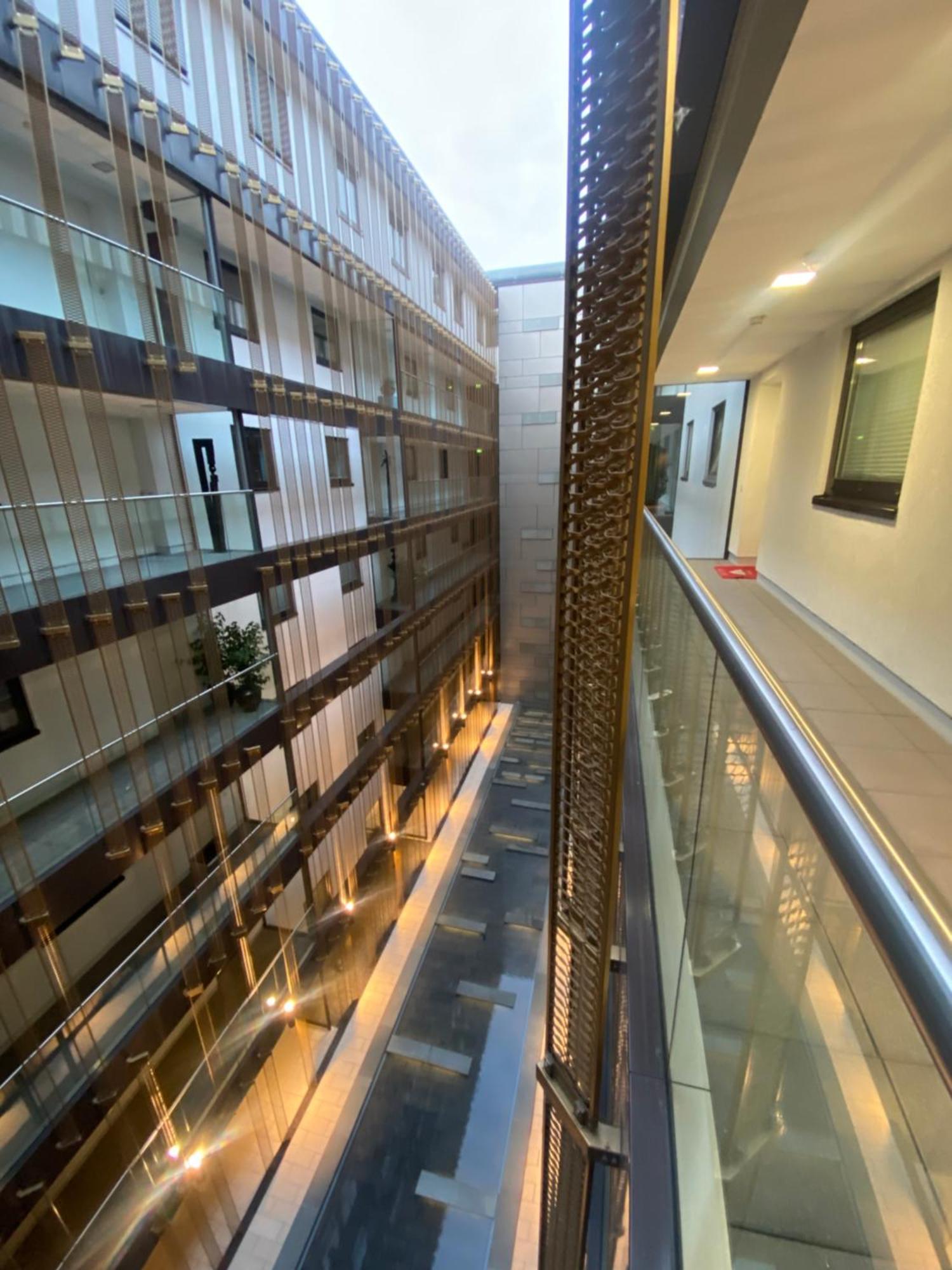 Luxurious In High Class Building Kranhaus In